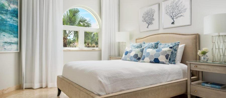 The Tuscany On Grace Bay Exterior photo